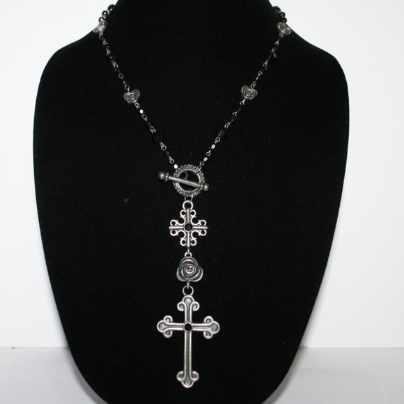 Black and silver toggle Cross necklace 24"